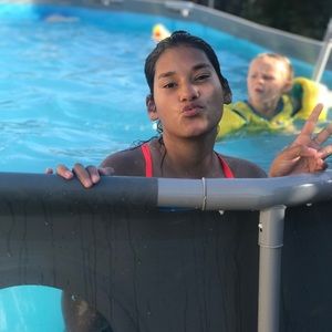 Meet your Posher, Alondra